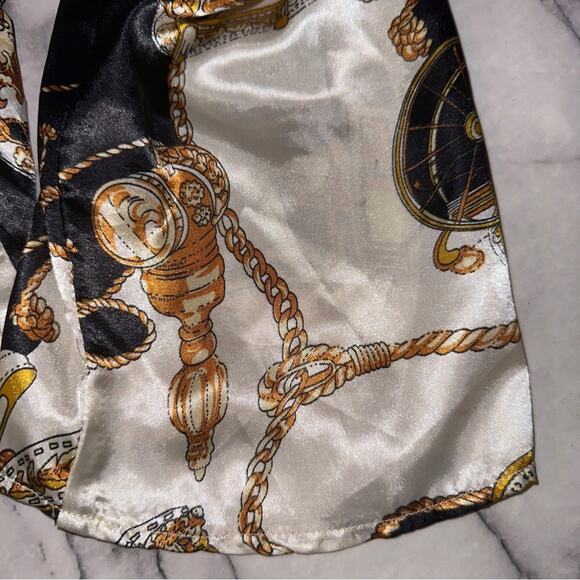 NWT Missguided Womens Satin Chain Print Wrap Top Blouse 6 Baroque NEW - Picture 6 of 8